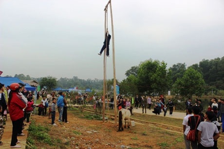 Trò “Đánh Yến” của dân tộc H'Mông