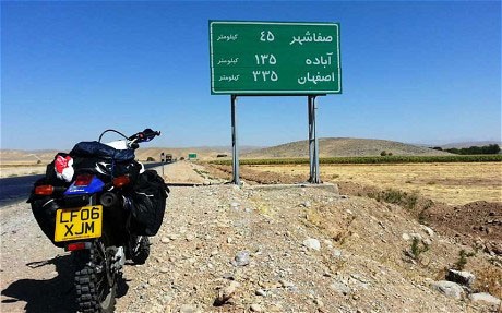 Người phụ nữ Anh một mình lái xe máy du lịch khắp Iran - 2 Người phụ nữ Anh một mình lái xe máy du lịch khắp Iran