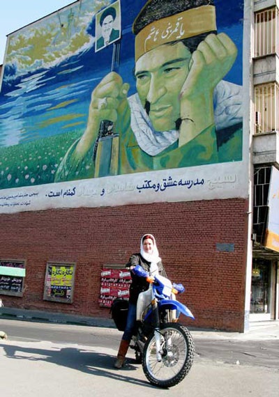 Người phụ nữ Anh một mình lái xe máy du lịch khắp Iran - 3 Người phụ nữ Anh một mình lái xe máy du lịch khắp Iran