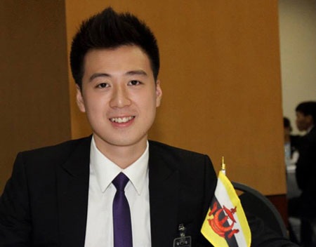 Du học sinh Việt: Những cái tên “hot” nhất 2013 - 1 2. Nguyễn Hà Thu – Nữ sinh tài ba trên đất Pháp