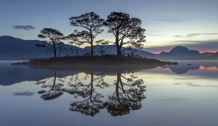 Bức ảnh đoạt giải nhất Vách đá trắng của nhiếp ảnh gia Mirek Galagus