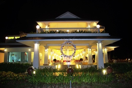 Giai đoạn hai là khu phức hợp nhà nghỉ cao cấp, với các bungalows