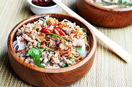 Điểm danh các món ăn đặc sản của núi rừng Tây Nguyên - 7 Bò một nắng nướng thường được ăn cùng với