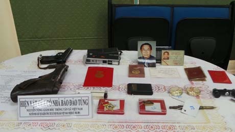 Hiện vật hiến tặng Bảo tàng Báo chí Cách mạng Việt Nam của cố nhà báo Đào Tùng -