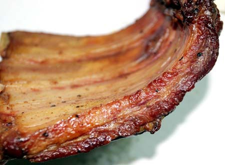 Tiệc Giáng sinh của các nước trên thế giới - 5 Sườn lợn xông khói