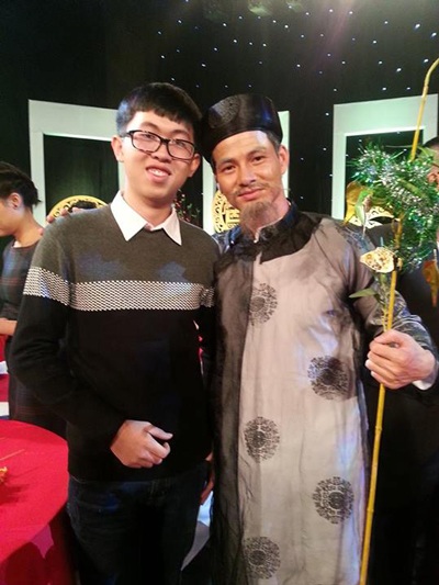 Phi Long trong một chương trình trên sóng truyền hình