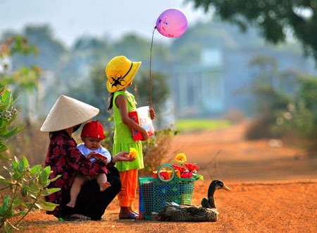 Tết này con có về không? - 1 Tết là để trở về… - Ảnh: Internet.