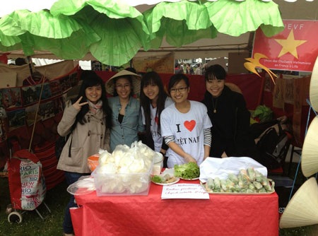 Con đường bạn đến với nước Pháp như thế nào?