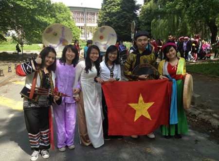 Hãy chia sẻ kinh nghiệm để có thể đạt kết quả học tập tốt như bạn?