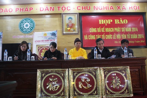 Lễ hội Yên Tử 2014: Đường hành hương sạch bóng hàng rong - 1 BTC công bố chương trình Lễ hội Xuân Yên Tử 2014