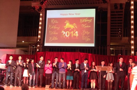 Tưng bừng chuẩn bị tết Việt trên đất Mỹ - 2 Du học sinh tham gia sự kiện đón Tết tại San Francisco...