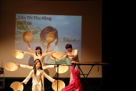 Ấn tượng đêm chung kết “Tìm kiếm tài năng trẻ 2014” của DHS Việt tại Pháp - 6 Bài: