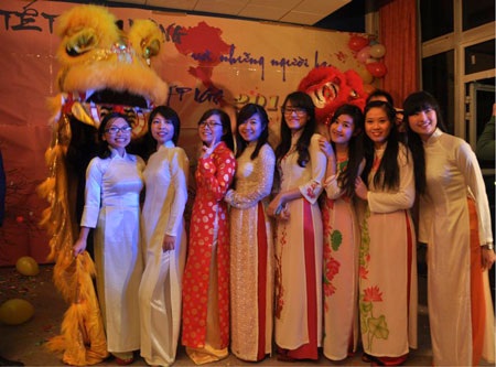 Đêm hội mừng xuân Giáp Ngọ 2014 cùng Sinh viên Xây dựng tại Pháp