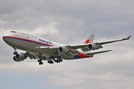 Vụ việc máy bay mất tích cũng là mối quan tâm lớn của người trẻ. Ảnh: Internet.