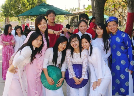 Du học sinh Việt Nam tại trường Trung học Fairmont, Mỹ