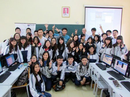 Ngày hội Khám phá Khoa học cùng GS, TS từ Anh quốc - 8 Lập trình không khó như chúng tớ vẫn nghĩ