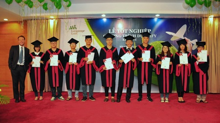 9 học viên IFY nhận danh hiệu sinh viên xuất sắc của Tổ chức Giáo dục NCC Education - 5 Nhiều cơ hội du học cho học viên sau khi tốt nghiệp chương trình IFY