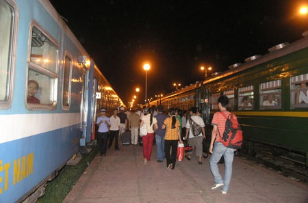 Tăng thêm 2 đoàn tàu khách Hà Nội – Lào Cai dịp nghỉ lễ 30/4 và 1/5