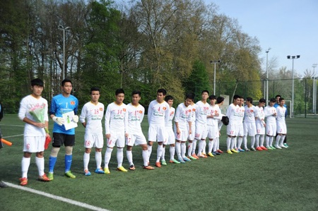 Bên lề chiến thắng 28-0 của U19 Việt Nam tại Bỉ - 2 U19 trước giờ xuất trận