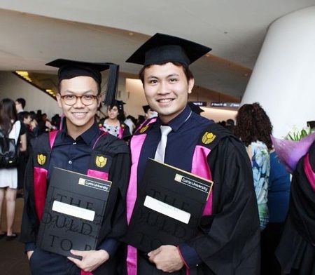 Sinh viên Đại học Curtin trong ngày tốt nghiệp