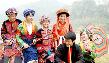Nồng nàn, rạo rực chợ tình Khâu Vai - 1 Lễ hội chợ tình Khâu Vai