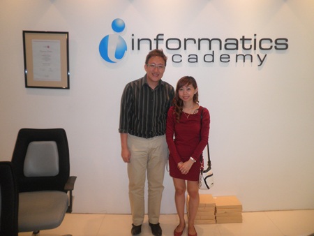 Hội thảo học bổng du học Singapore - Học viện Informatics - 2 Phó Giám Đốc Hằng Lương cùng đại diện trường
