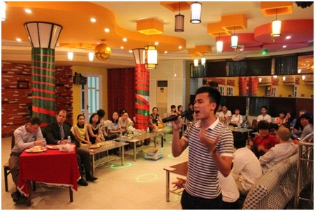 ILA Idol 2014 – cuộc tranh tài đầy sôi nổi của các học viên tại ILA Đà Nẵng - 1 Các bạn học viên