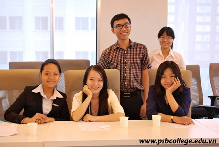 Cơ hội “Trải nghiệm môi trường Đại học quốc tế” - 2 Cơ hội quốc tế