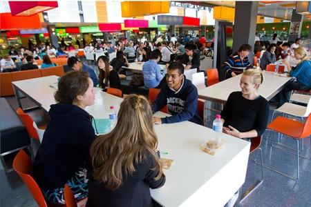 Hỗ trợ đặc biệt khi du học tại Đại học Macquarie danh tiếng - 4 Một trong những giảng đường của ĐH