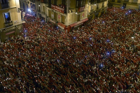 Thương tích không phải là điều hiếm thấy ở một trong những lễ hội đáng sợ nhất hành tinh này