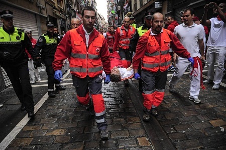 Thương tích không phải là điều hiếm thấy ở một trong những lễ hội đáng sợ nhất hành tinh này