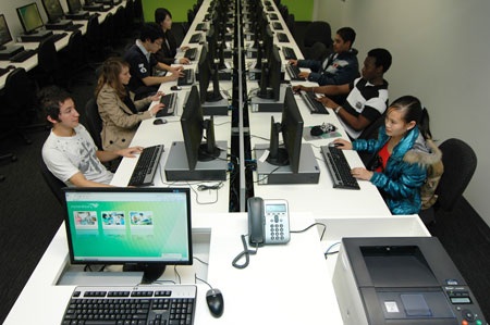 Học bổng từ trường Eynesbury: Đường vào đại học Adelaide và đại học Nam Úc - 3 Các chương trình học khác hiện tại: