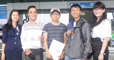 Ngày hội học bổng du học Singapore, thực tập & làm việc quốc tế - 3 NTT tiễn du học sinh & thực tập sinh