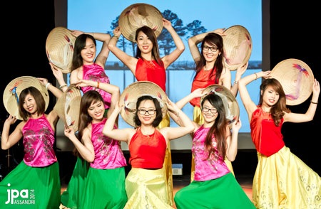 Ngày hội lớn của người Việt trẻ tại Đức - 1 Ngày hội lớn của người Việt trẻ tại Đức