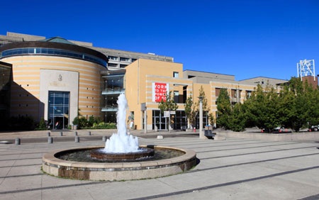 Tìm hiểu Du học Canada cùng Sunrise Vietnam - 3 York