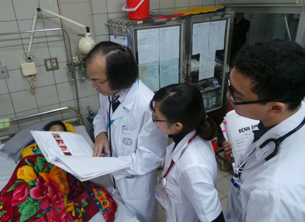 Thay đổi trang phục cho nhân viên y tế để dễ nhận biết - 1 Tại các bệnh viện, nhân viên y tế ở các vị trí khác nhau, từ bác sĩ, điều dưỡng,