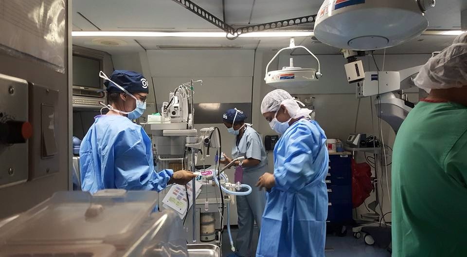 Phòng mổ với trang thiết bị hiện đại trên BV Bay. Ảnh: H.Hải