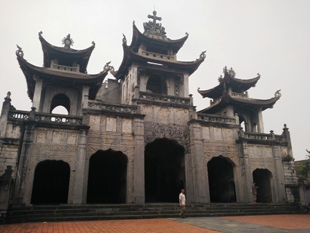 Chiêm ngưỡng nhà thờ đá có kiến trúc “độc nhất vô nhị” ở Việt Nam - 1 Nhà thờ Phát Diệm, huyện Kim Sơn, tỉnh Ninh Bình