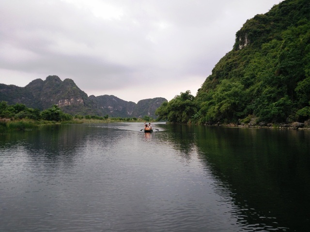 Làn nước trong xanh mát lành