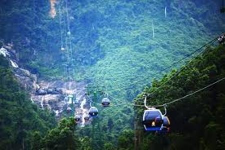 Tuyến cáp treo trên núi Hoa Sơn