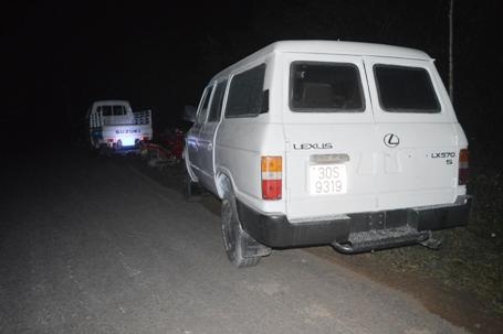 Khi lực lượng chức năng yêu cầu dừng xe lại kiểm tra, 