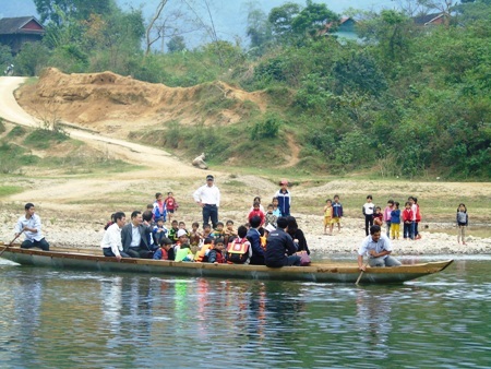 Trước những khó khăn đó, 