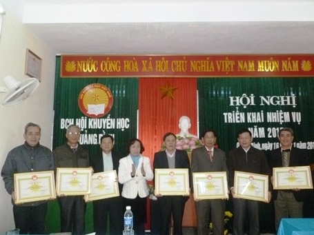 Quảng Bình tổng kết công tác Khuyến học năm 2014 - 3 Lễ ký kết công tác khuyến học của của các đơn vị trên địa bàn tỉnh Quảng Bình trong năm mới 2015