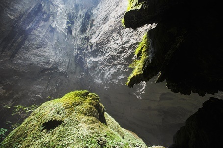 Vẻ đẹp hoang sơ của hang Sơn Đoòng, có thể phải mất hàng thập kỉ mới khám phá hết vẻ đẹp nơi đây