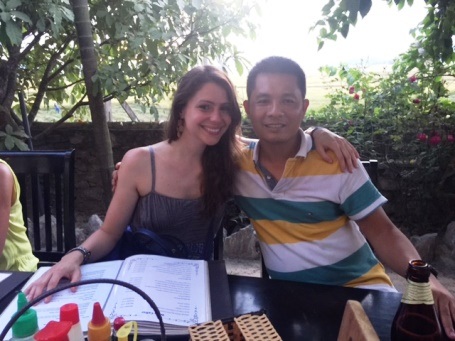 Đoàn làm phim đã phải sống trong điều kiện khó khăn, vất vả nơi núi rừng và hang động ẩm ướt