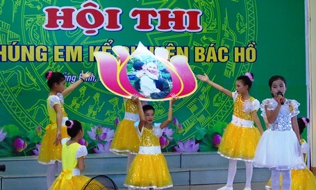 Xúc động hội thi "Chúng em kể chuyện Bác Hồ" - 1 Xúc động hội thi Chúng em kể chuyện Bác Hồ