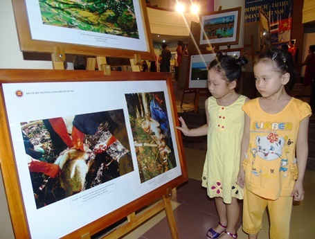 Quảng Bình: Triển lãm Ảnh và Phim phóng sự - tài liệu ASEAN trên quê hương Đại tướng