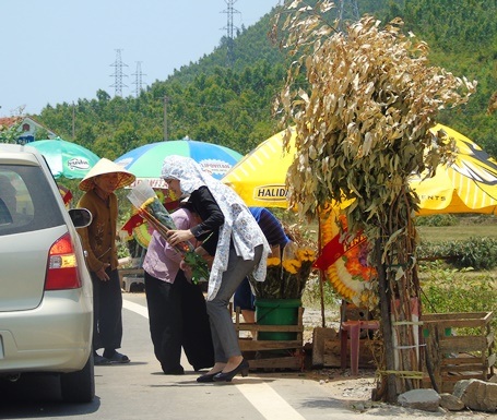Ai ai tới đây đều cảm thấy rất ấm lòng vì sự ân cần của các chiến sĩ