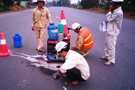 Hé lộ nguyên nhân vụ kẻ xấu rải hóa chất phá hoại Quốc lộ 1A - 3 Các tiêu chuẩn kỹ thuật của kết cấu mặt đường