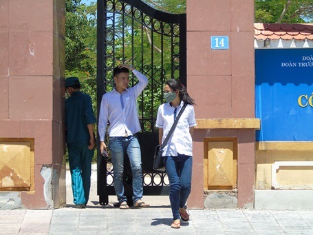 Đề Toán có tính phân loại cao, thí sinh đạt điểm 7 "không dễ" - 32 Đề Toán có tính phân loại cao, thí sinh đạt điểm 7 không dễ